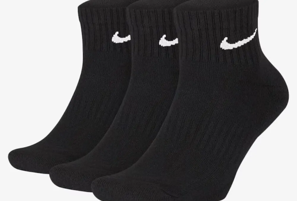 Kit de Meias Cano Médio Nike Everyday Cushion Quarter – 3 Pares por