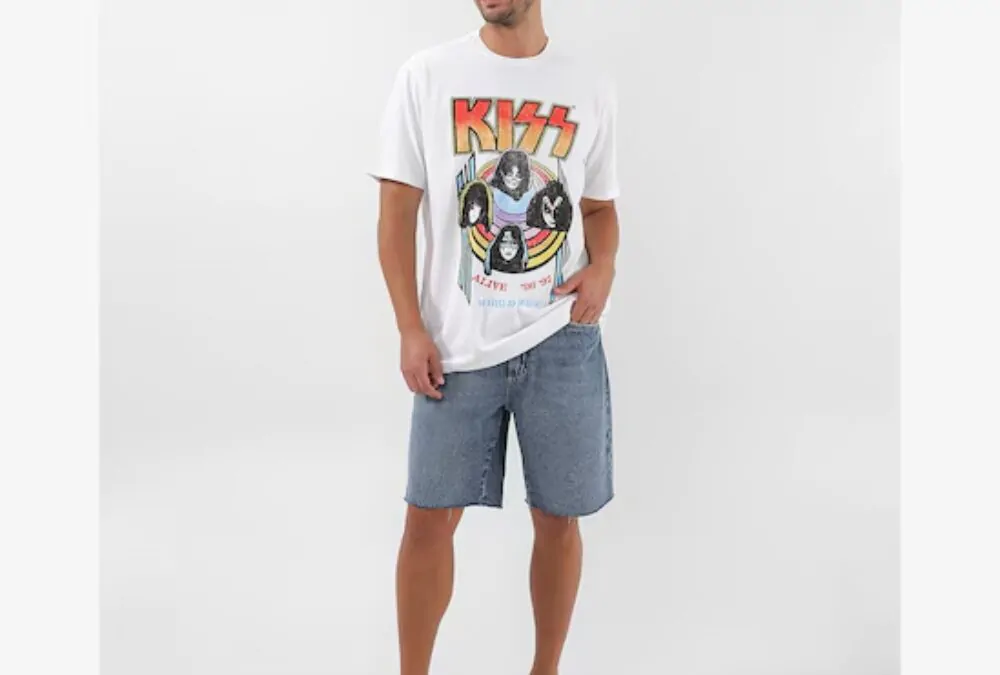 Camiseta Masculina Estampa Clássica Branca | Kiss por R$ 39,90