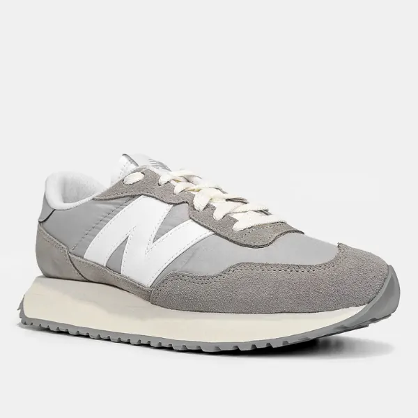 Tênis Couro New Balance 237 V1 Feminino por R$ 255,98